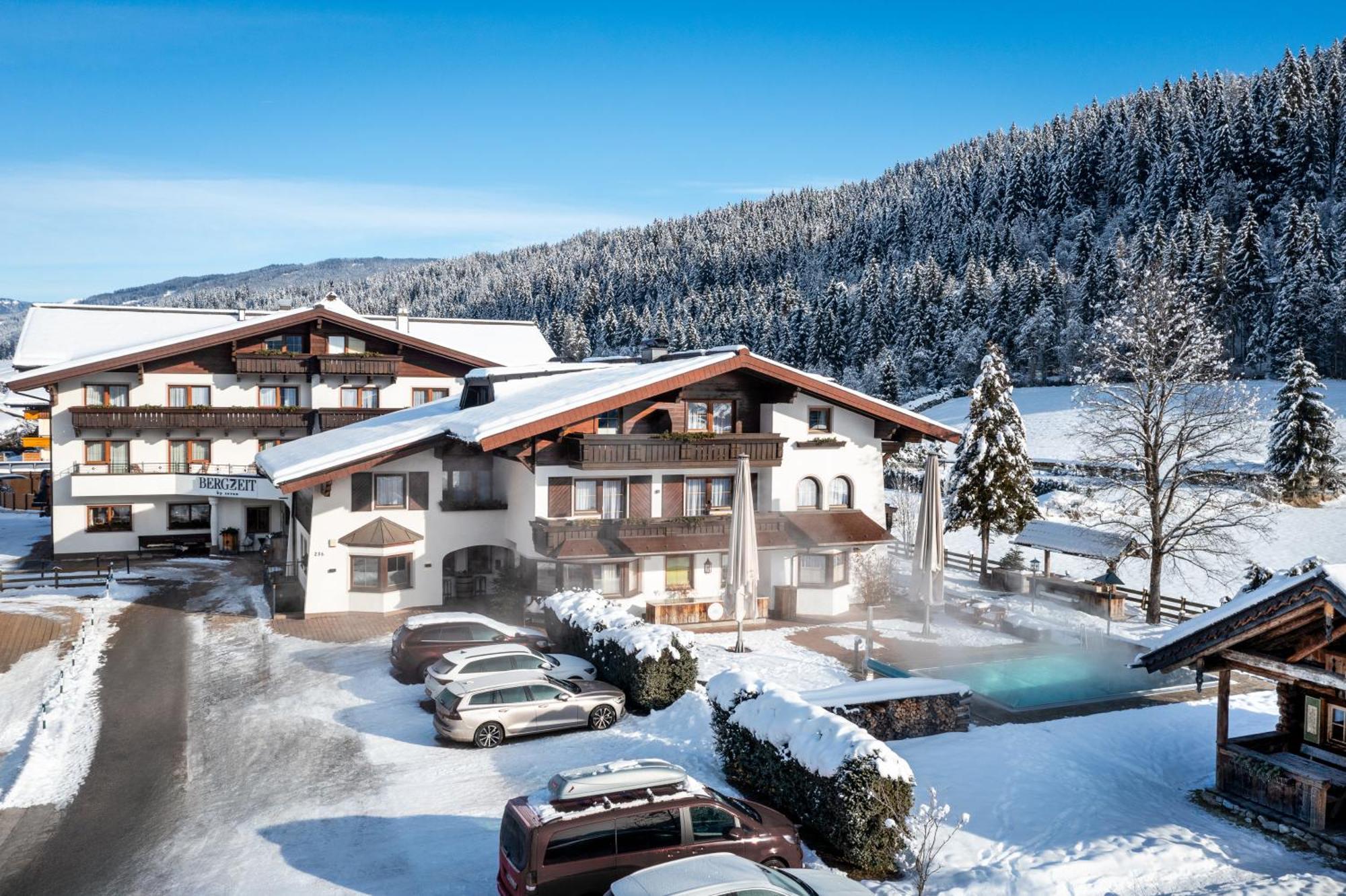 Hotel Bergzeit By Seven Flachau Esterno foto
